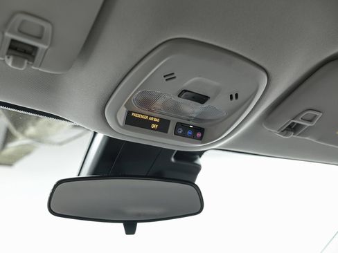 Used 2024 Chevrolet Trax LT FWD image 26