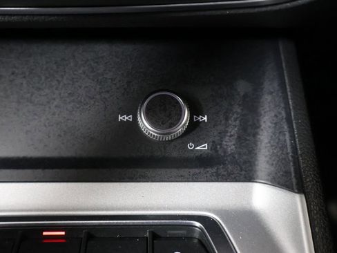 Used 2025 Audi Q3 2.0T Premium image 49