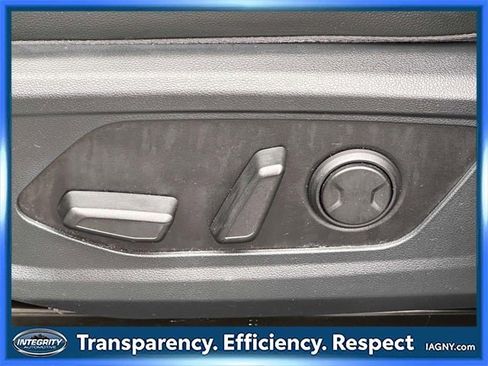 Used 2022 Hyundai Tucson Limited w/ Winter Package image 22