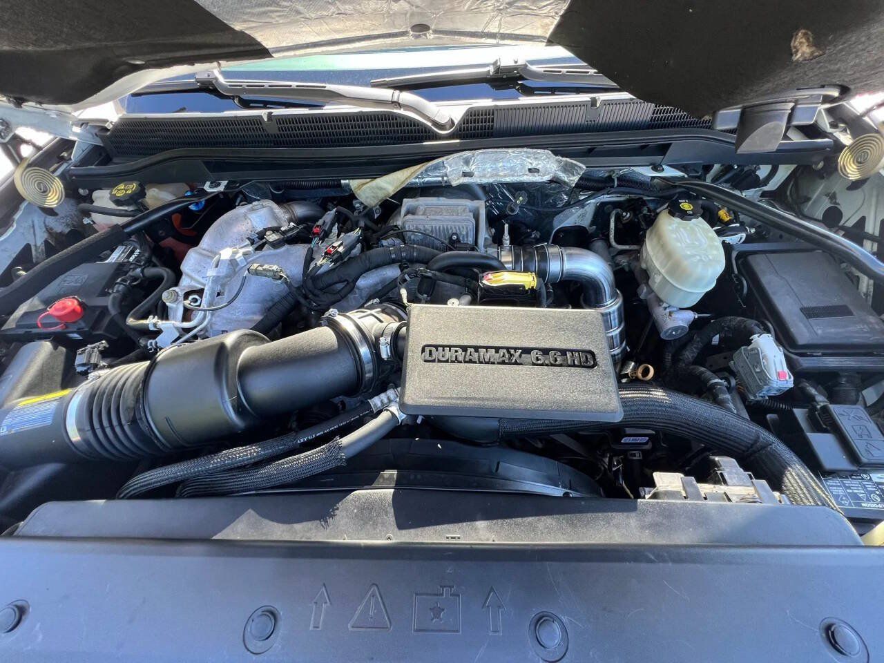 Used 2017 GMC Sierra 2500 Denali w/ Duramax Plus Package AWD/4WD image 28