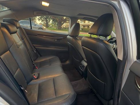 Used 2013 Lexus ES 350 w/ Luxury Pkg FWD image 62