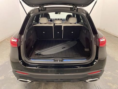 Used 2024 Mercedes-Benz GLC 300 4MATIC image 25