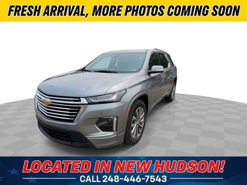 Used 2023 Chevrolet Traverse Premier FWD image 6