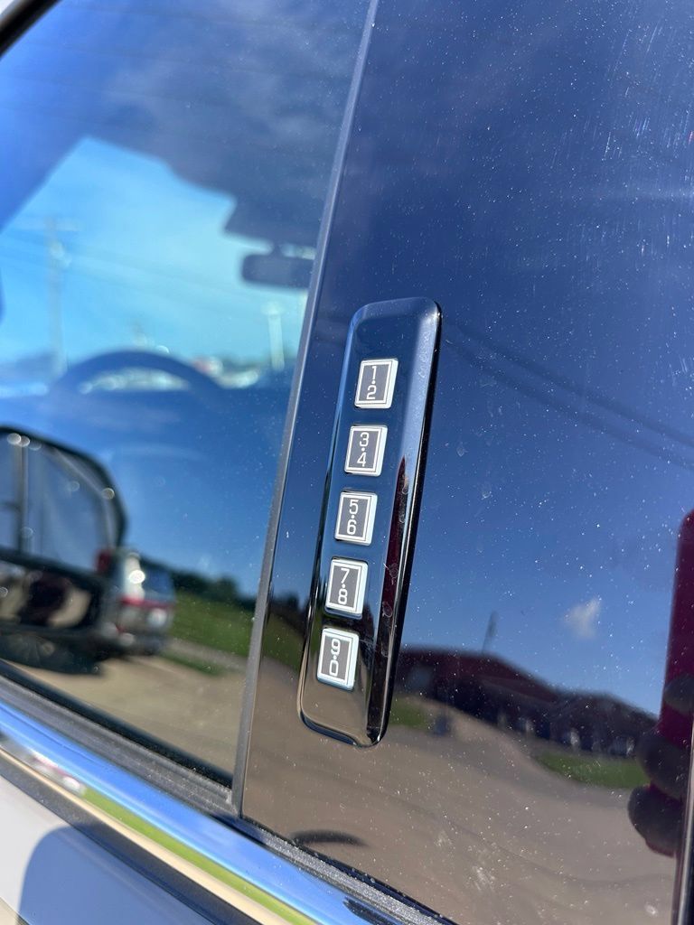 New 2026 Ford F350 Lariat w/ Chrome Package AWD/4WD image 9