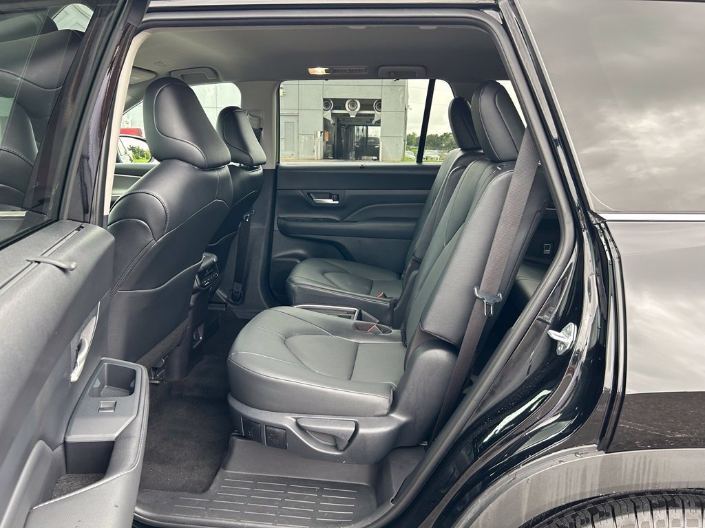 Used 2026 Toyota Grand Highlander FWD image 50