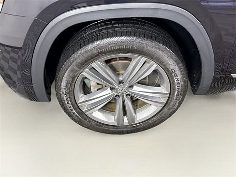 Used 2018 Volkswagen Atlas SEL w/ R-Line Package image 25