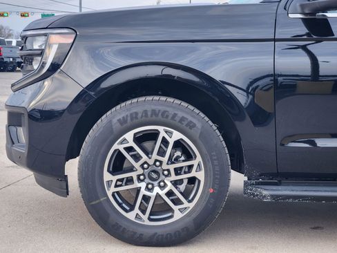 New 2026 Ford Expedition Max Active image 9