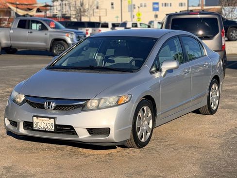 Used 2010 Honda Civic LX image 3