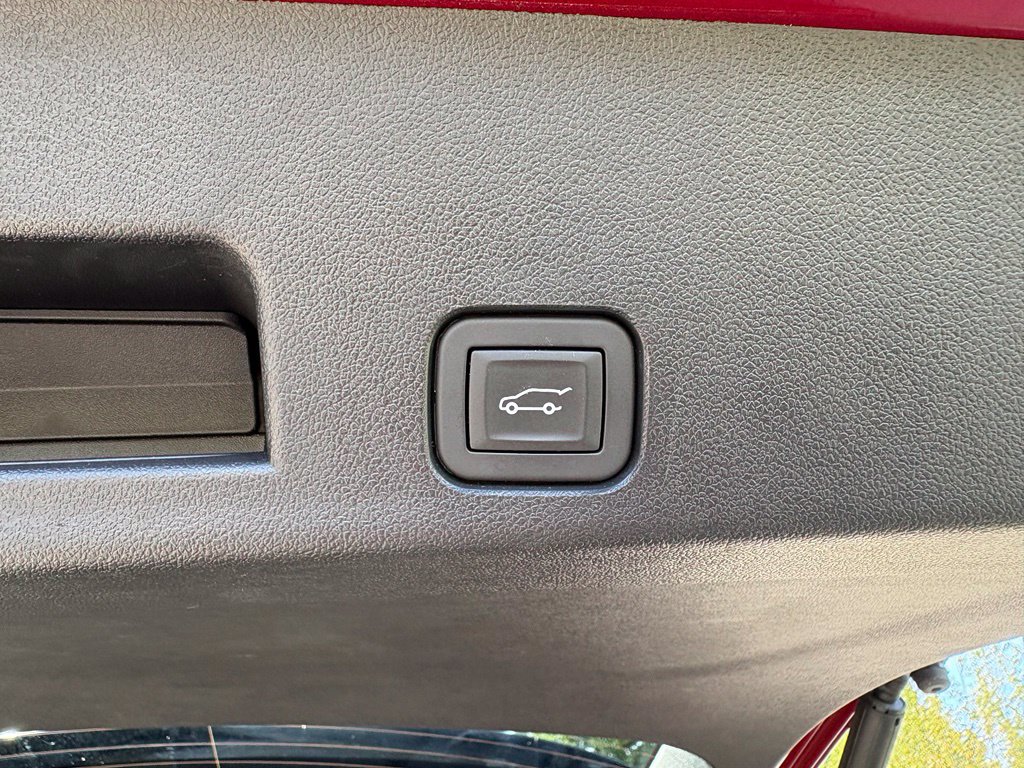 Used 2024 Chevrolet Traverse RS w/ LPO, Floor Liner Package AWD/4WD image 64