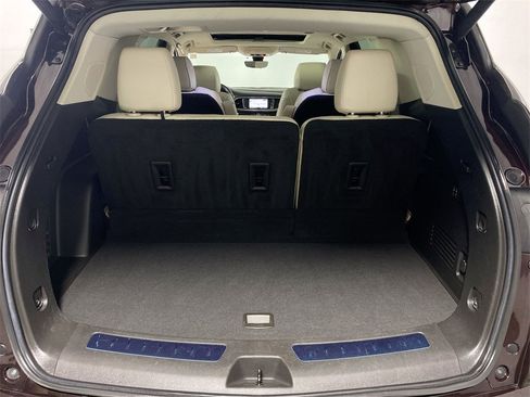 Used 2022 Buick Enclave Avenir w/ Avenir Technology Package image 25