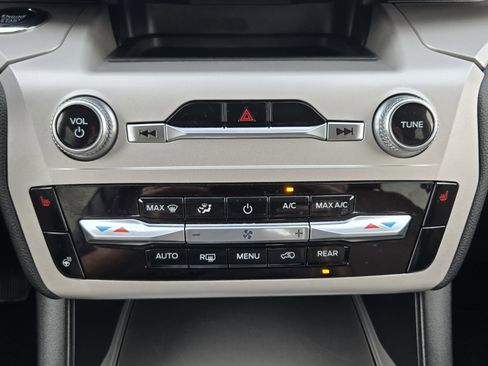 Certified 2024 Ford Explorer XLT w/ Equipment Group 202A image 14