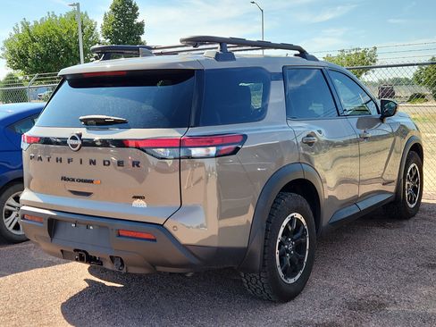 Used 2024 Nissan Pathfinder Rock Creek AWD/4WD image 2