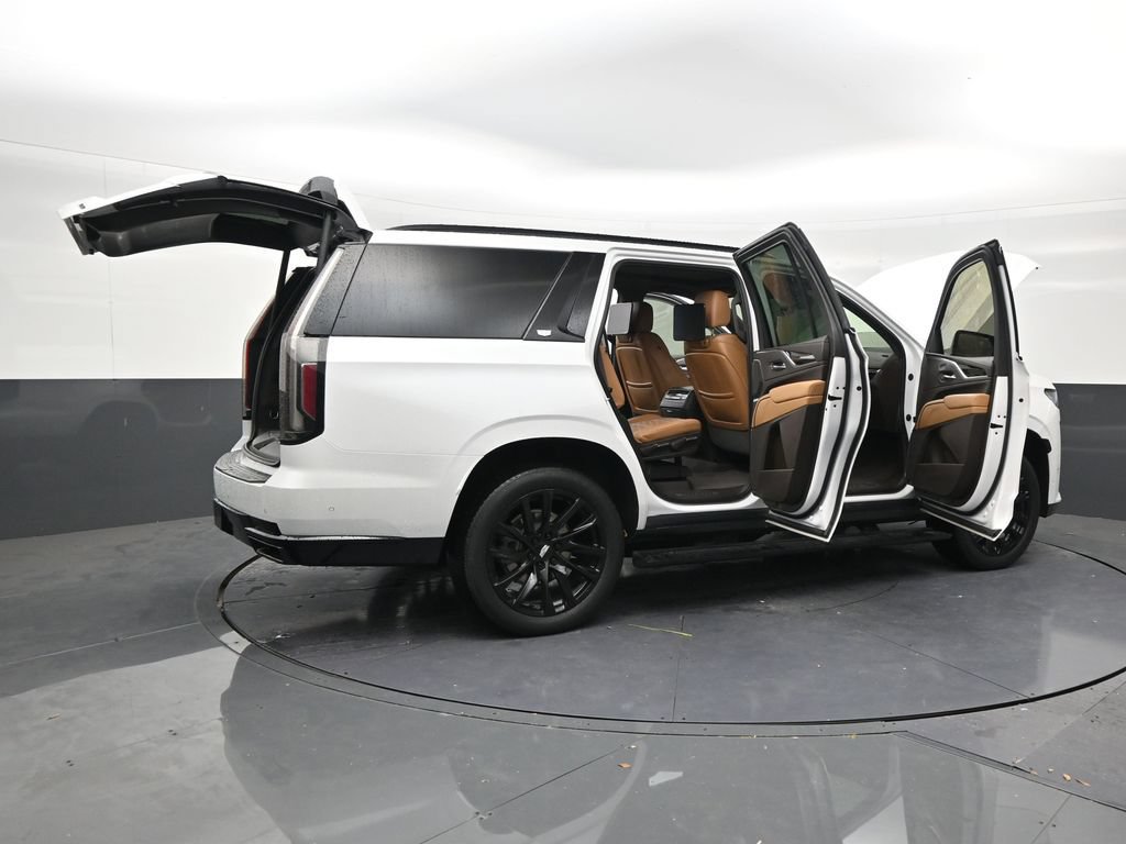 Used 2023 Cadillac Escalade Sport w/ LPO, ONYX Package AWD/4WD image 27