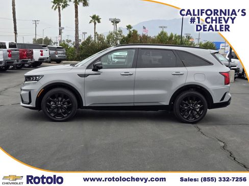 Used 2022 Kia Sorento SX image 4