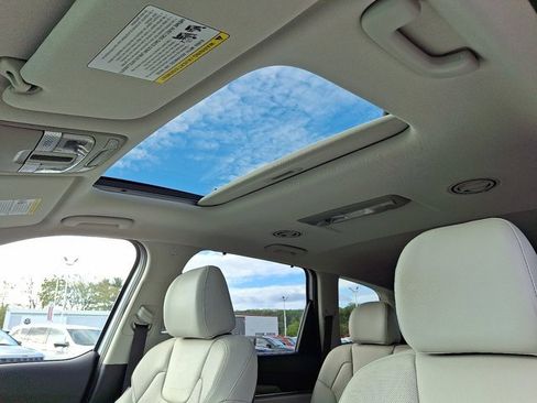 Used 2020 Kia Telluride EX image 17