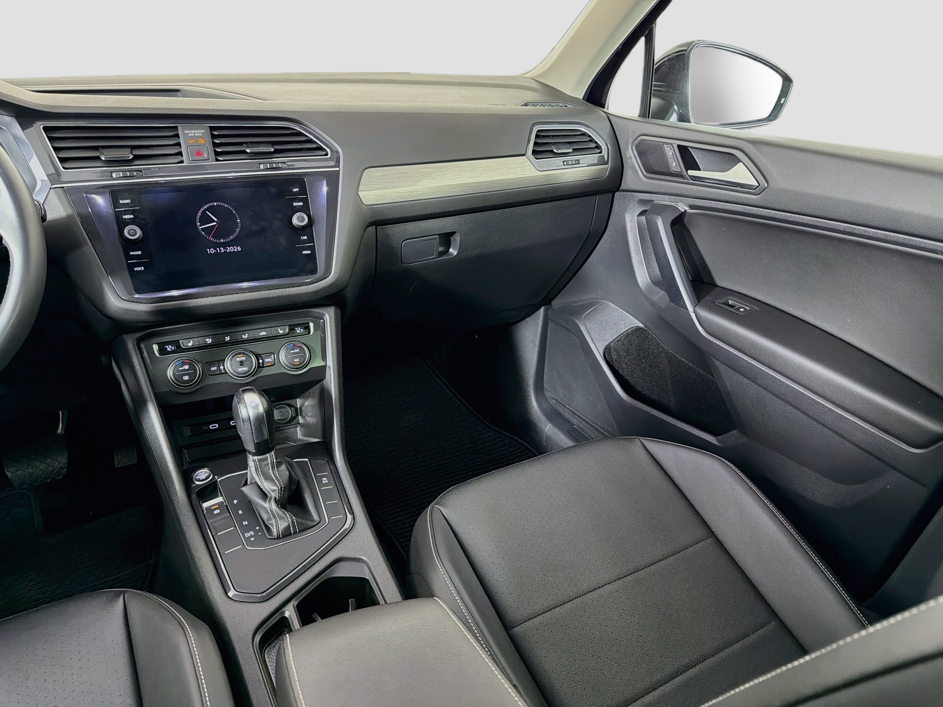 Certified 2021 Volkswagen Tiguan SE FWD image 23