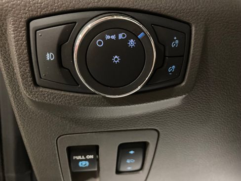 Used 2019 Ford Expedition Limited w/ Equipment Group 301A image 30