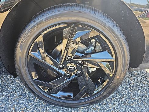 New 2026 Hyundai Elantra Sport image 32