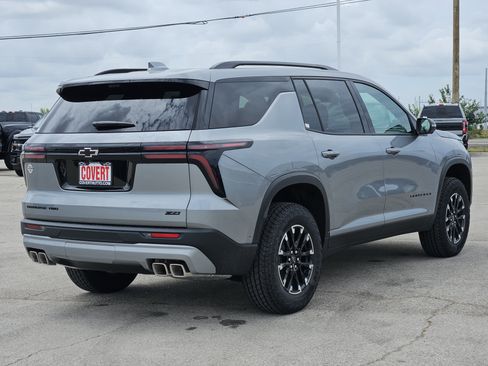 New 2026 Chevrolet Traverse Z71 w/ Enhanced Driving Package AWD/4WD image 3