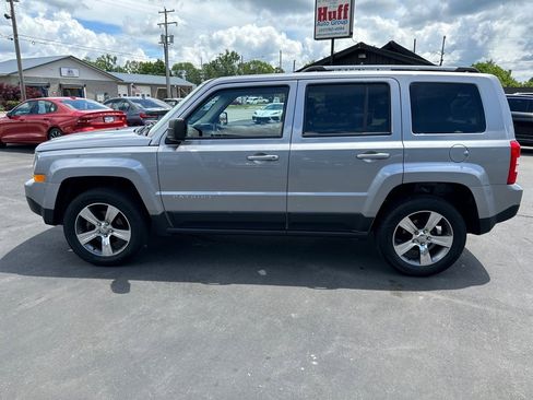Used 2016 Jeep Patriot High Altitude image 6