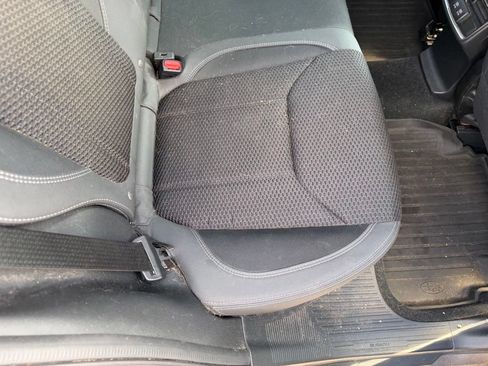 Used 2020 Subaru Forester Premium AWD/4WD image 18