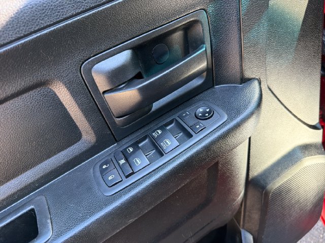 Used 2019 RAM 1500 Express AWD/4WD image 12