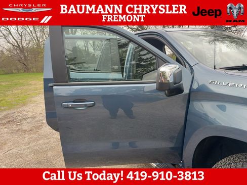 Used 2024 Chevrolet Silverado 1500 LT image 12