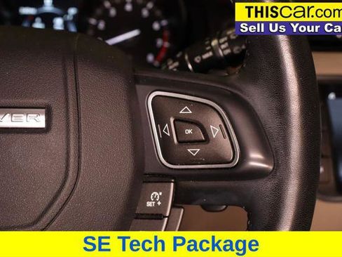 Used 2019 Land Rover Range Rover Evoque SE image 13
