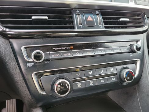 Used 2020 Kia Optima LX image 27