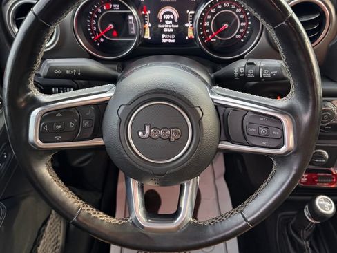 Used 2020 Jeep Wrangler Unlimited Rubicon w/ LED Lighting Group AWD/4WD image 22