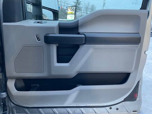 Used 2020 Ford F250 XL w/ Power Equipment Group image 15