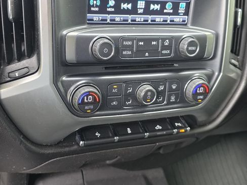 Used 2018 Chevrolet Silverado 1500 LT w/ All Star Edition RWD image 19