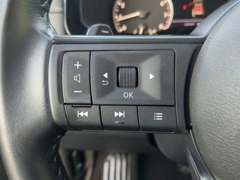 Used 2024 Nissan Pathfinder SV FWD image 64