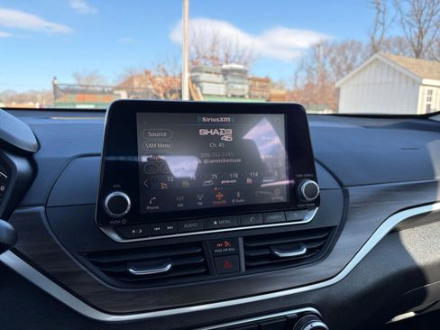 Used 2025 Nissan Altima 2.5 SV image 20