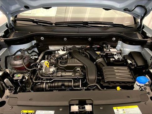 New 2026 Volkswagen Taos SEL AWD/4WD image 13