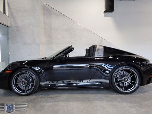 Used 2022 Porsche 911 50th Anniversary Edition image 45