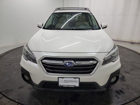 Used 2019 Subaru Outback 2.5i Limited image 2