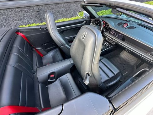 Used 2020 Porsche 911 Carrera S image 13