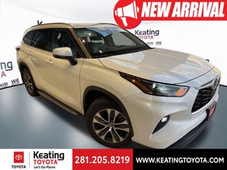 Used 2022 Toyota Highlander XLE video 1