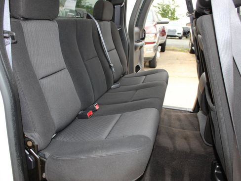 Used 2010 Chevrolet Silverado 1500 LS AWD/4WD image 16