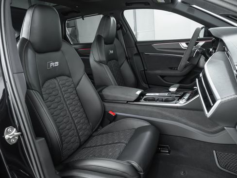 Used 2024 Audi RS 6 performance w/ Matte Carbon Package image 16