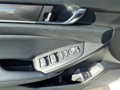 Certified 2022 Honda Accord Sport image 11
