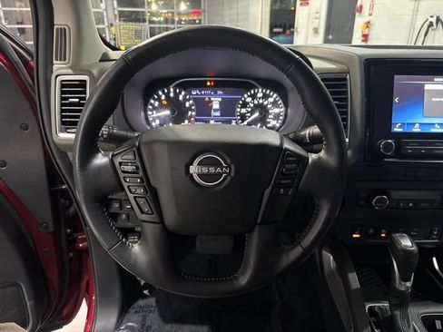 Used 2022 Nissan Frontier SV AWD/4WD image 25