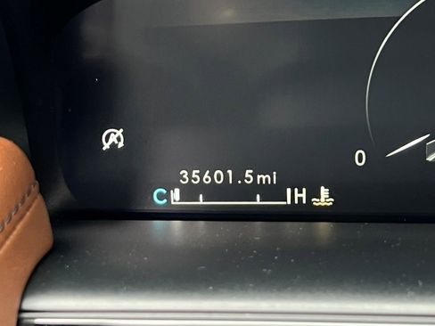 Certified 2022 Lincoln Nautilus Reserve w/ Cargo Utility Package image 24