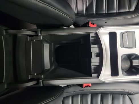 Used 2024 Ford Edge SEL AWD/4WD image 18