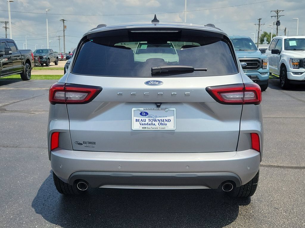 Certified 2023 Ford Escape ST-Line FWD image 5