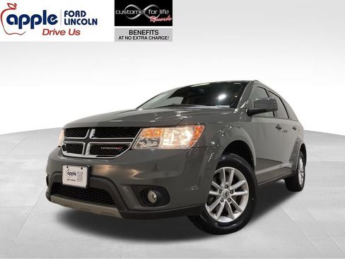 Used 2019 Dodge Journey SE w/ Premium Group image 1