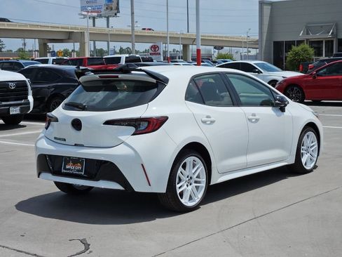 Certified 2026 Toyota Corolla SE FWD image 6