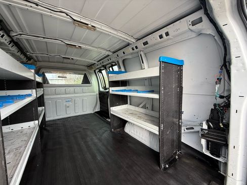 Used 2019 Chevrolet Express 2500 w/ Driver Convenience Package image 13