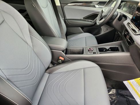 New 2026 Volkswagen Tiguan SE AWD/4WD image 5
